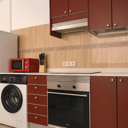 Apartamento ático 14 *